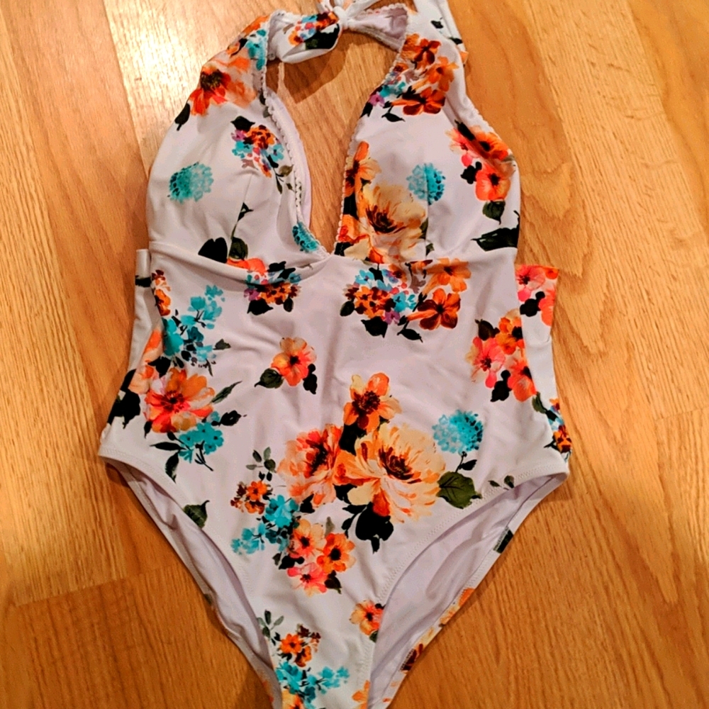 Bathing suit